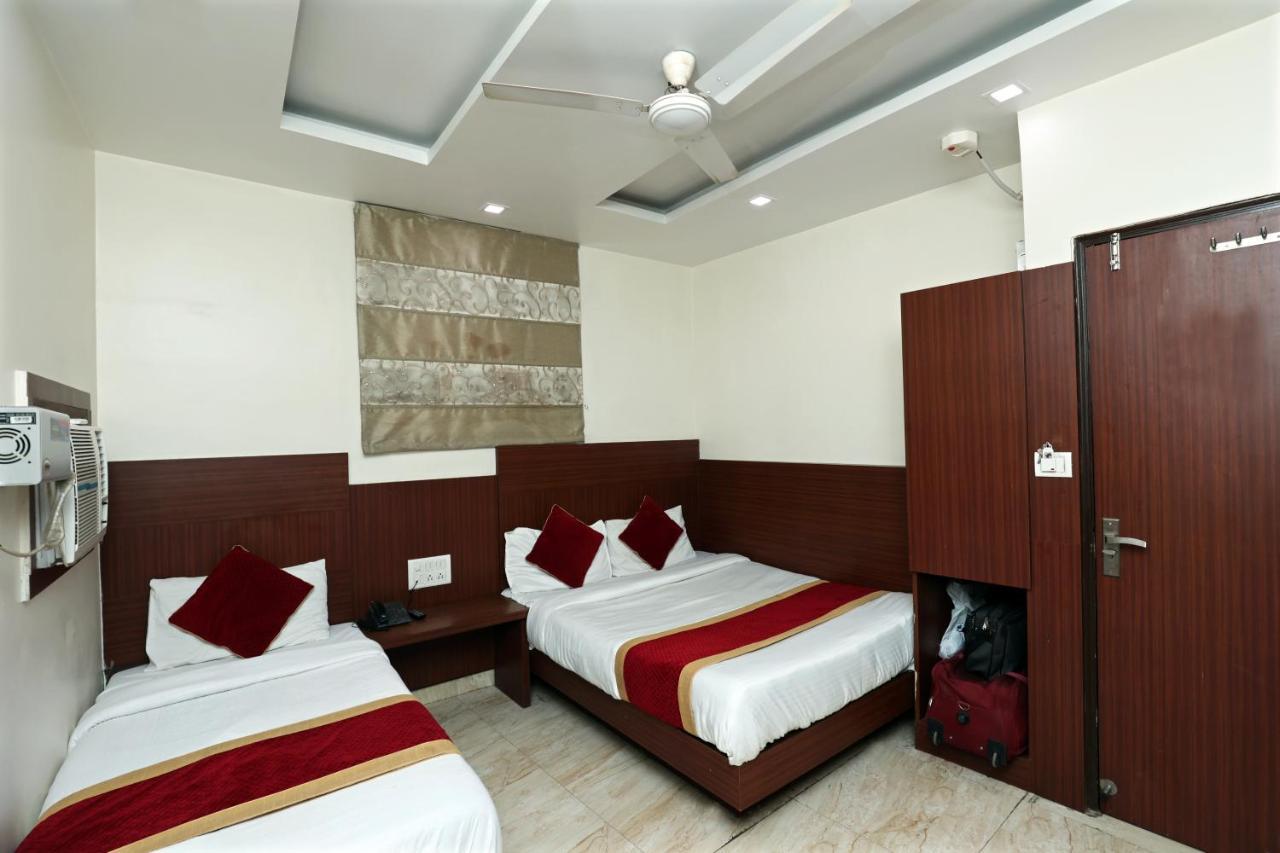 Hotel Toto International Dx Nueva Delhi Exterior foto